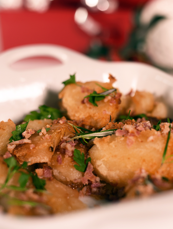 ProCook Roast Potatoes and Apples with Bacon and Herbs Recipe