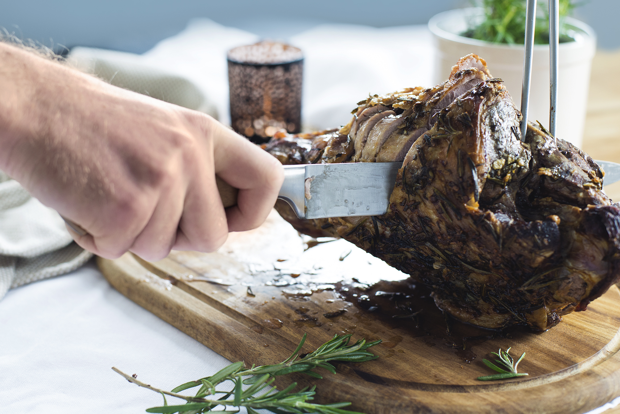 How to Carve an Easter Roast Leg of Lamb | ProCook How To