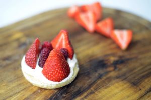 ProCook Strawberries and Cream Shortbread Recipe Top with Fruit