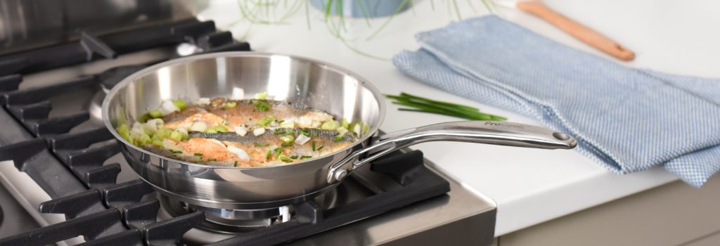 ProCook Professional Steel Frying Pan, perfect for making delicious restaurant-standard pizza in your own home!