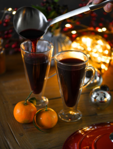 Mulled wine being ladled into ProCook double walled glasses