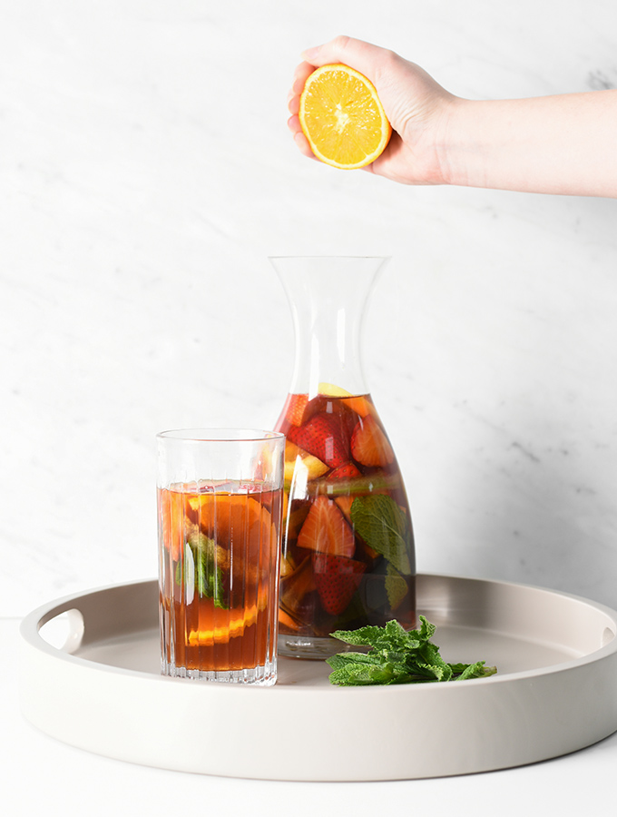 Pimms Iced Tea cocktail served in ProCook Carafe and ribbed glass