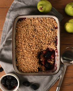 Pear and Blackberry Crumble in a ProCook Stoneware Oven Dish