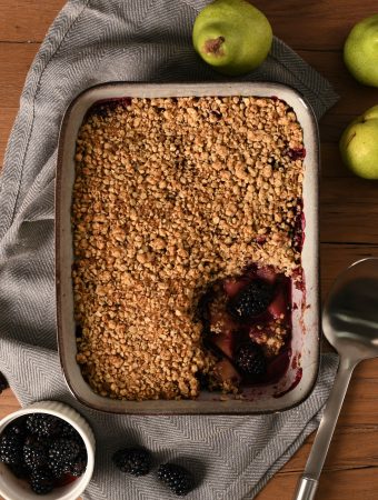 Pear and Blackberry Crumble in a ProCook Stoneware Oven Dish